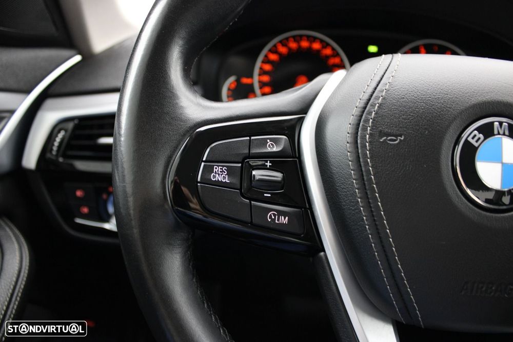 BMW 520 d Auto - 12