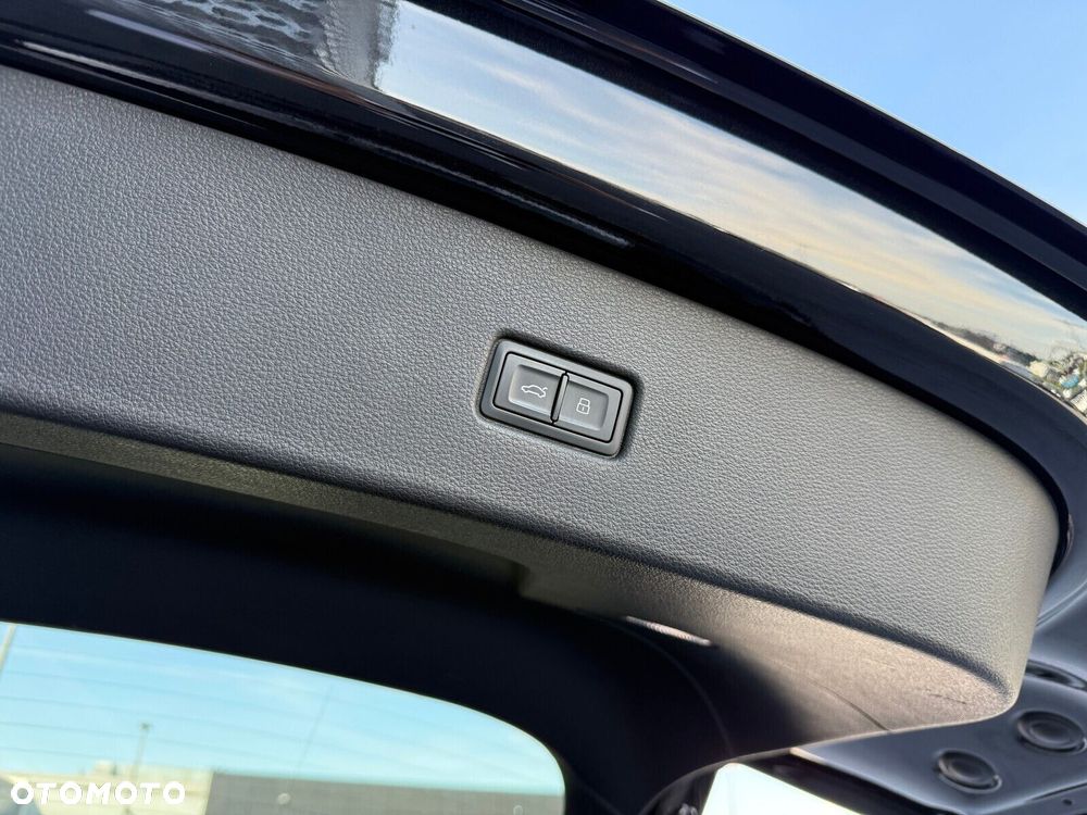 Audi Q5 Sportback - 11