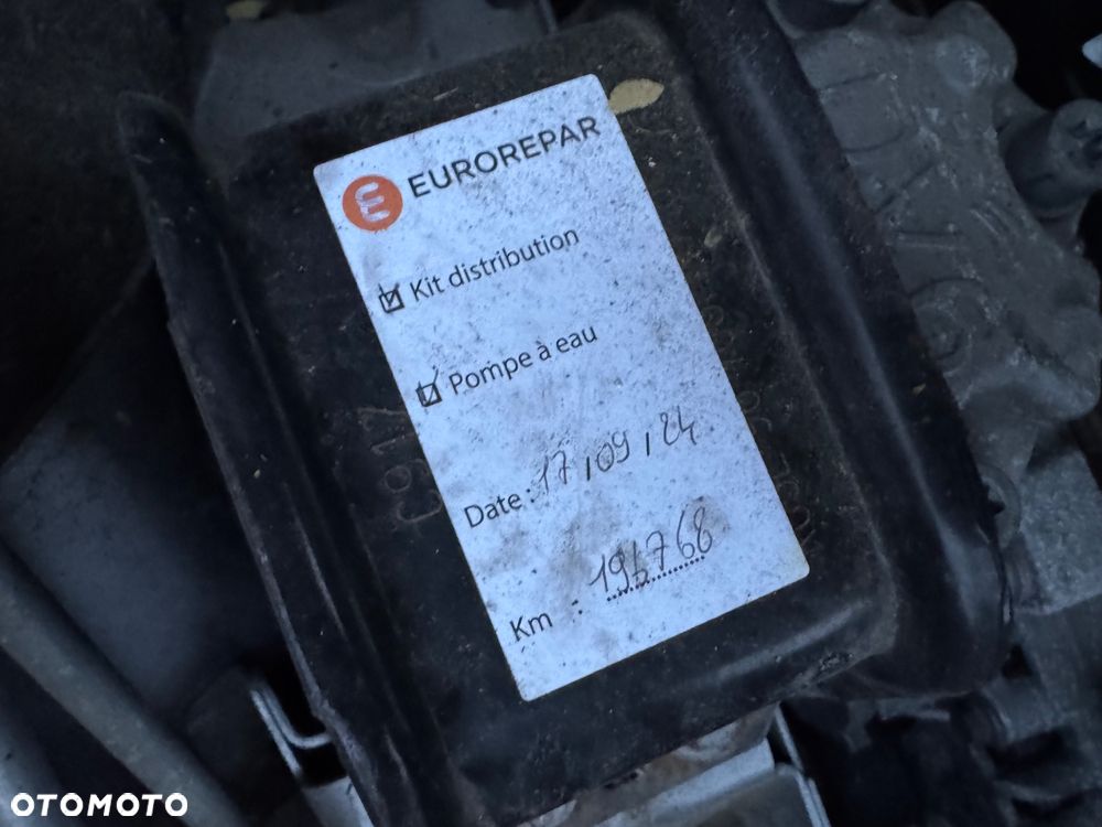 Citroën DS4 Cross 1.6 BlueHDi Be Chic S&S EAT6 - 35