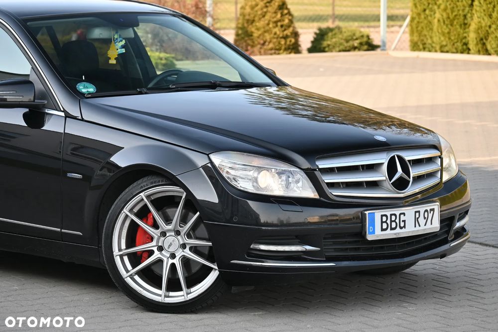 Mercedes-Benz Klasa C 350 CDI DPF 7G-TRONIC BlueEFFICIENCY Avantgarde - 2