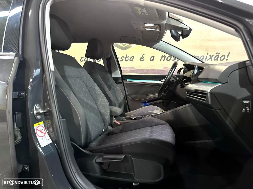 VW Golf 1.5 TGI DSG United - 11