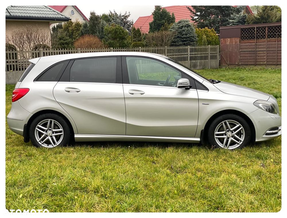 Mercedes-Benz Klasa B 200 (BlueEFFICIENCY) 7G-DCT - 7