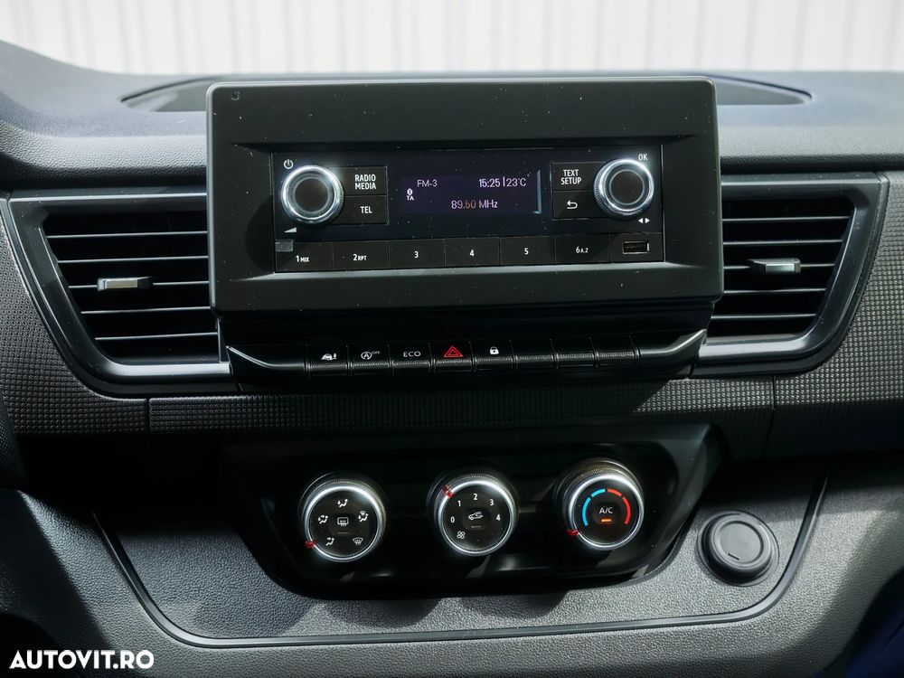 RENAULT Trafic 2022 — imagine 21