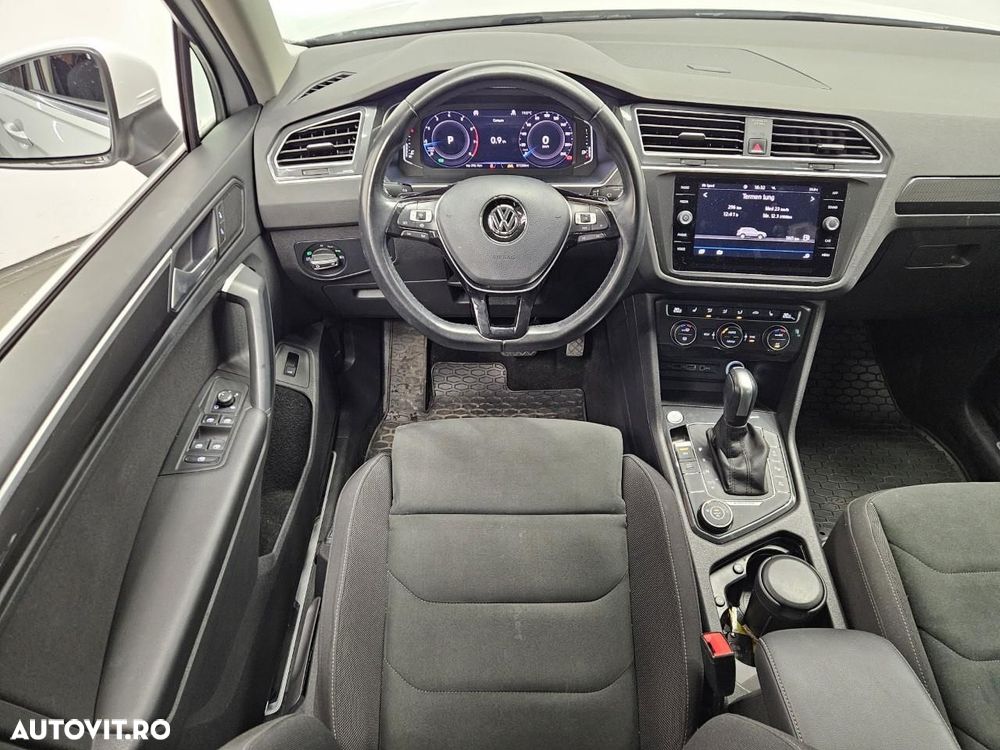 Volkswagen Tiguan - 3