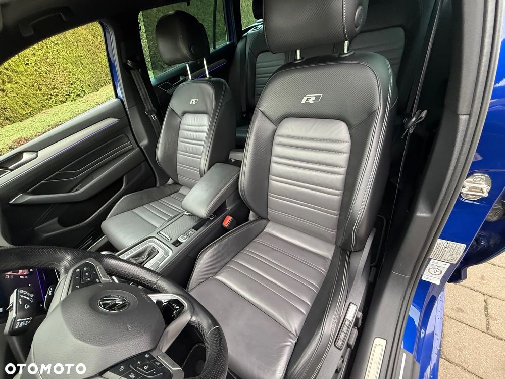 Volkswagen Passat Variant 2.0 TDI SCR DSG 4Motion Business - 21