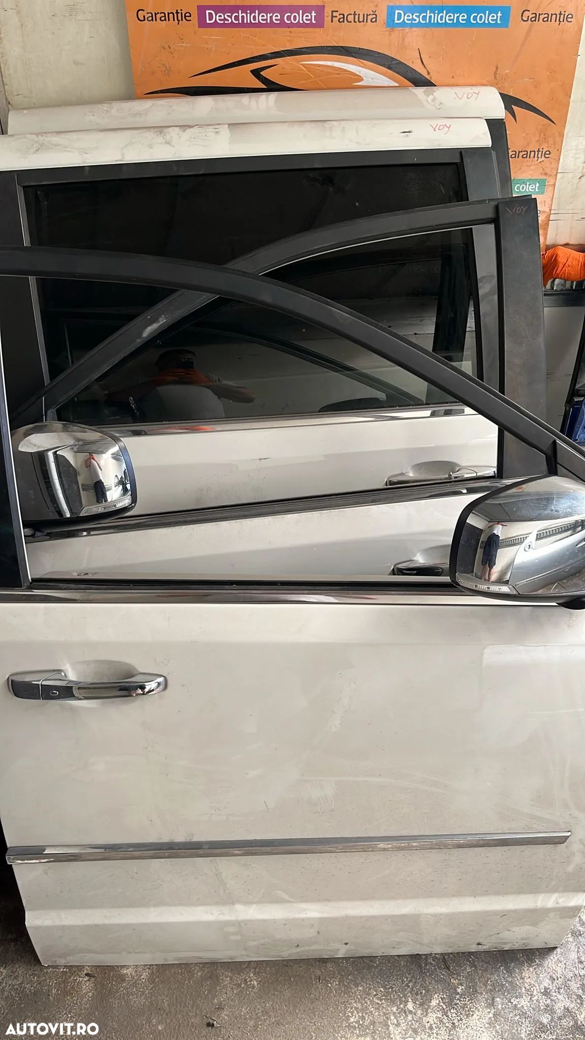 Usa stanga dreapta fata spate Lancia Chrysler Voyager 2014 - 1