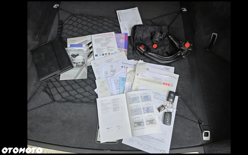 Toyota Avensis 1.8 Prestige - 36