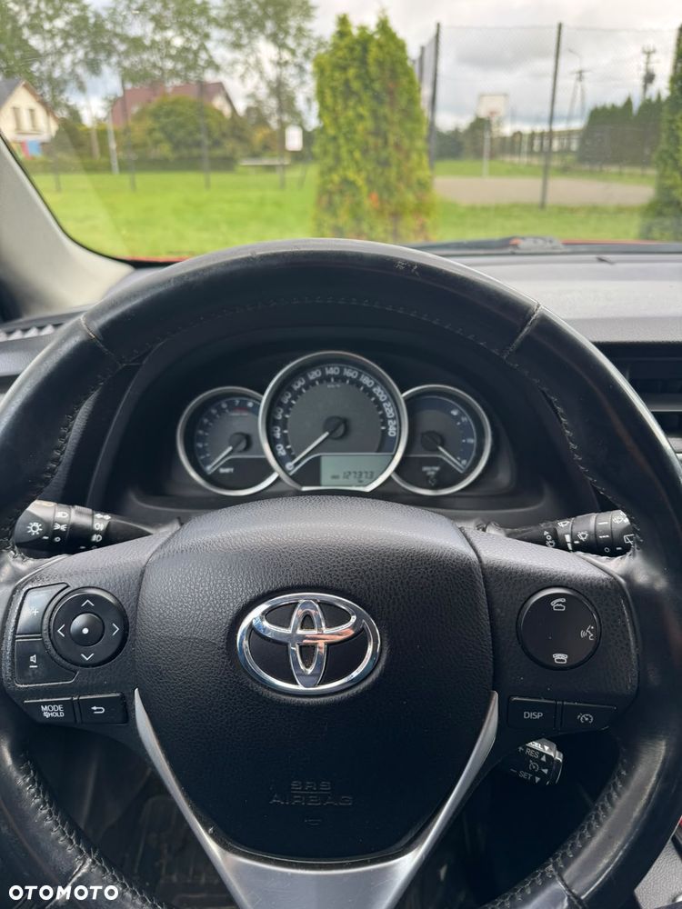 Toyota Auris 1.6 Dynamic - 19