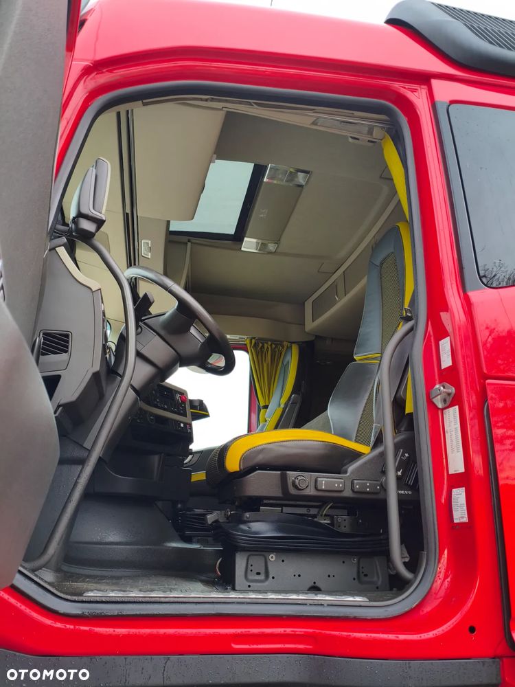 Volvo FH-16 / 750 KM / 6 x 4 / 217000 km - 22