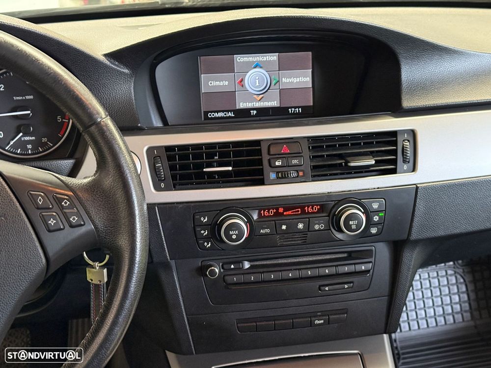 BMW 318 d Touring Sport - 10