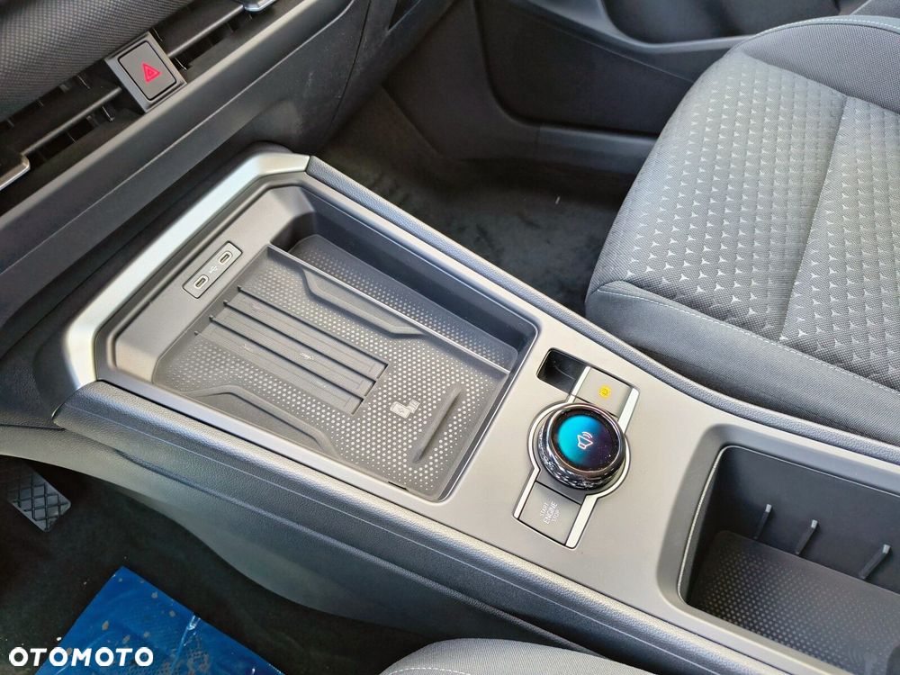 Volkswagen T-Roc 1.5 eTSI Life DSG - 14