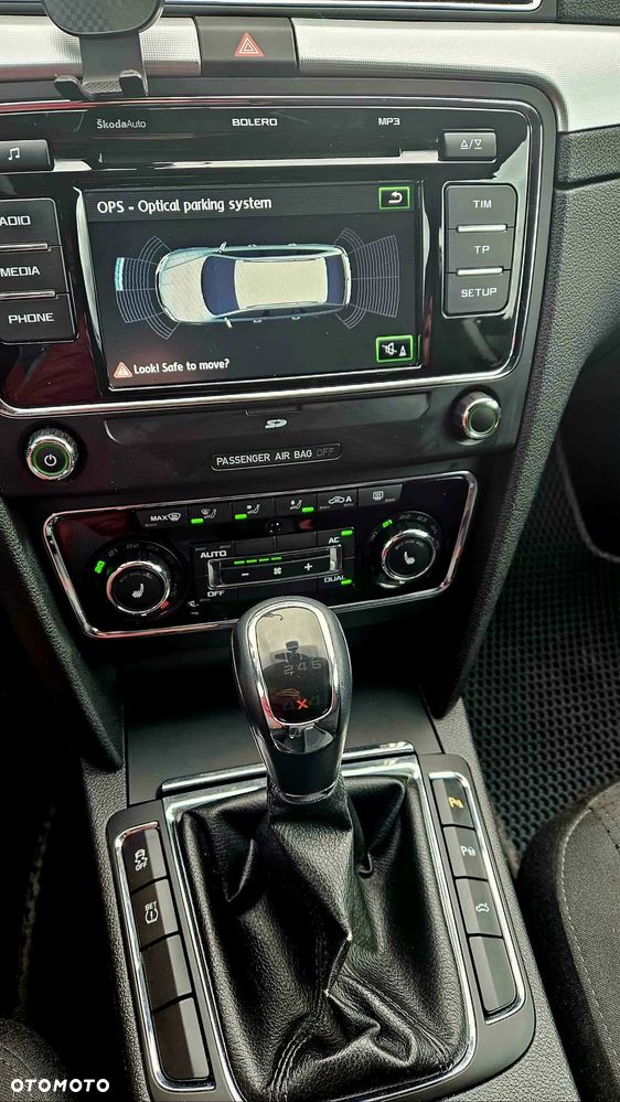 Skoda Superb 2.0 TDI 4x4 Platinum - 11
