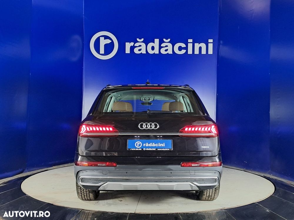 Audi Q7 - 4