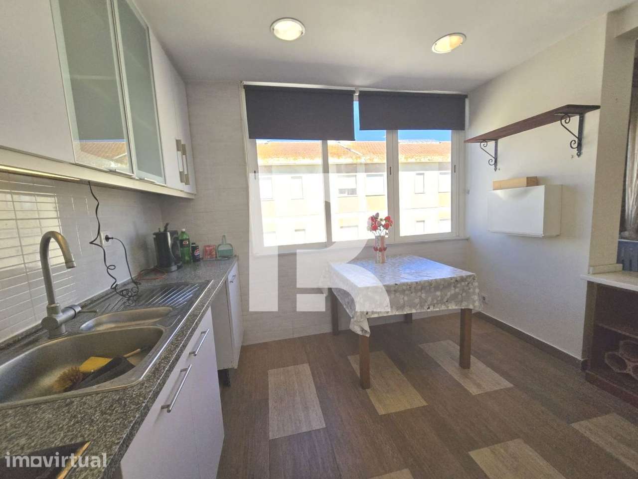 Apartamento T2 totalmente remodelado no Cacém - Grande imagem: 4/24