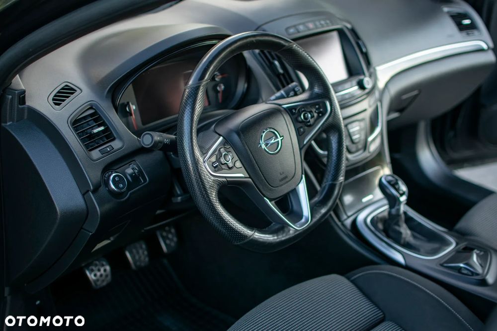 Opel Insignia - 29