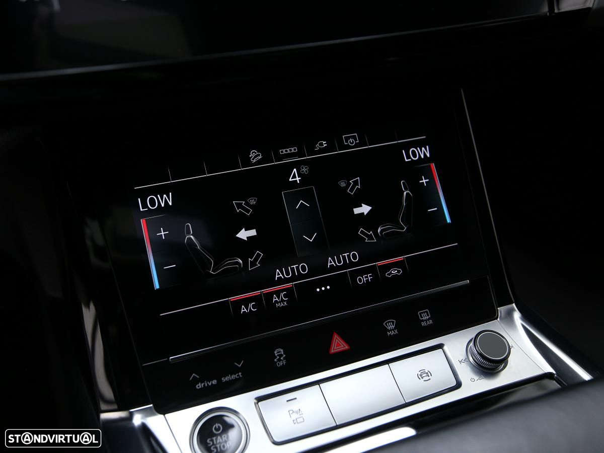 Audi e-tron 55 quattro S line - 32