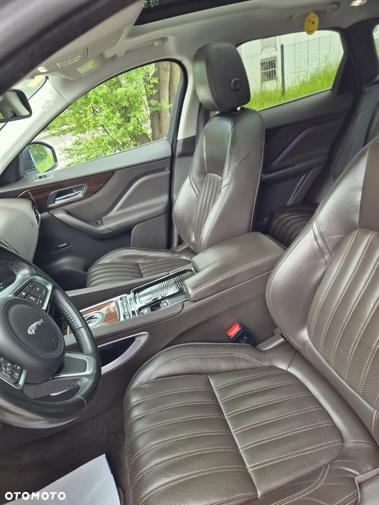 Jaguar F-Pace 2.0 i4D AWD Prestige - 13
