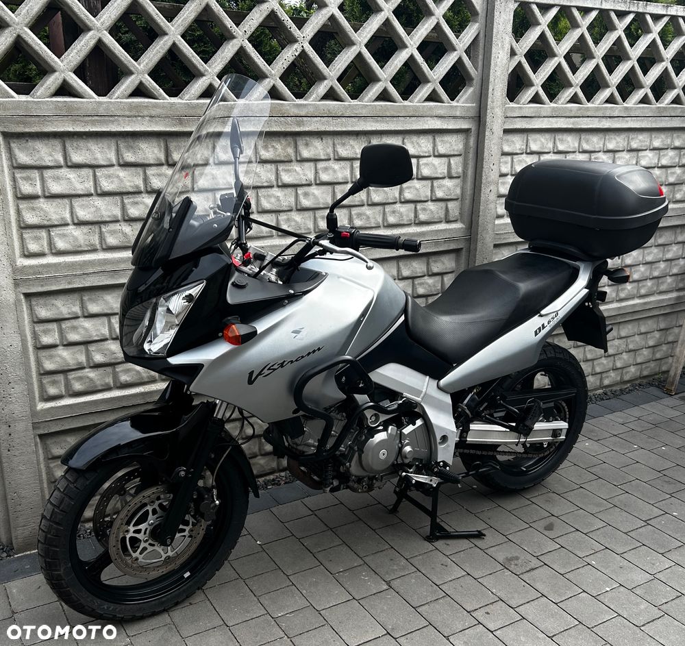 Suzuki V-STROM - 16