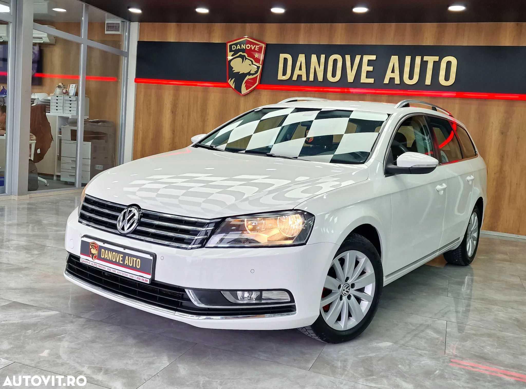 Volkswagen Passat Variant 2.0 TDI BlueMotion Technology DSG Comfortline - 9