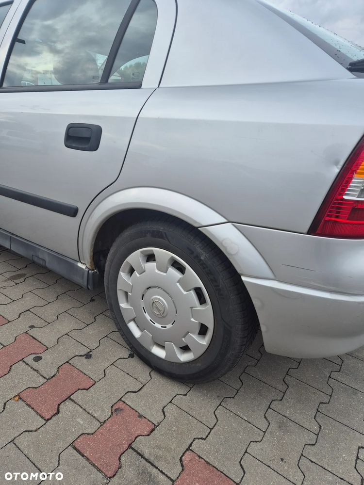 Opel Astra - 17
