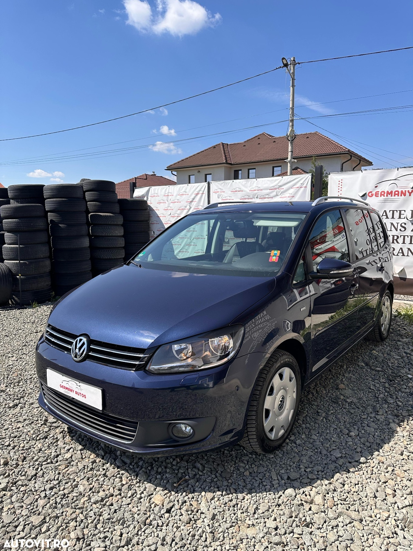 Volkswagen Touran - 25