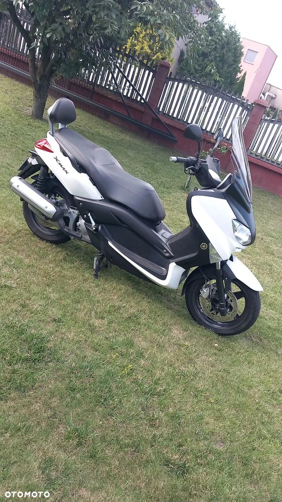 Yamaha X-max - 1