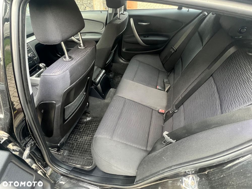 BMW Seria 1 116i - 16