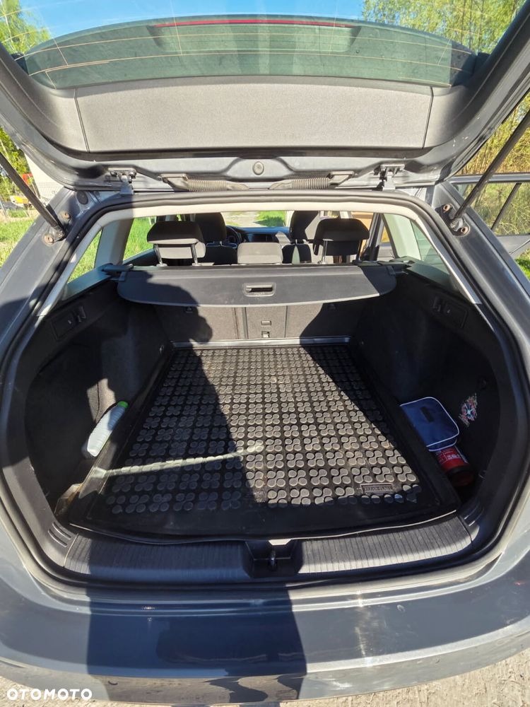 Volkswagen Golf 2.0 TDI Life - 2