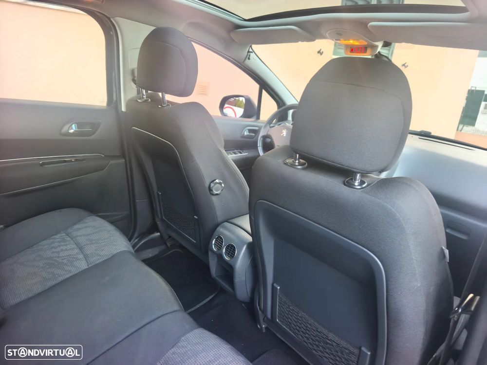 Peugeot 3008 1.6 e-HDi Allure CMP6 - 29