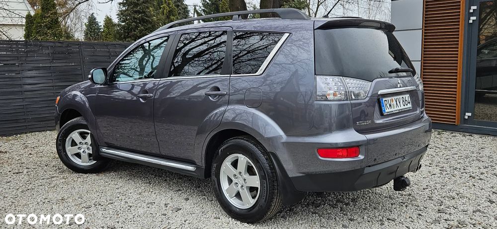 Mitsubishi Outlander 2.0 DI-D 4WD Intense - 31