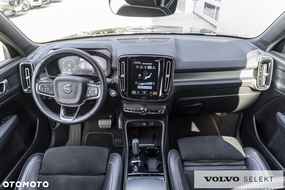 Volvo XC 40 - 22