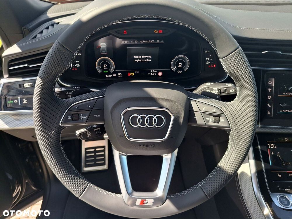 Audi Q8 - 35