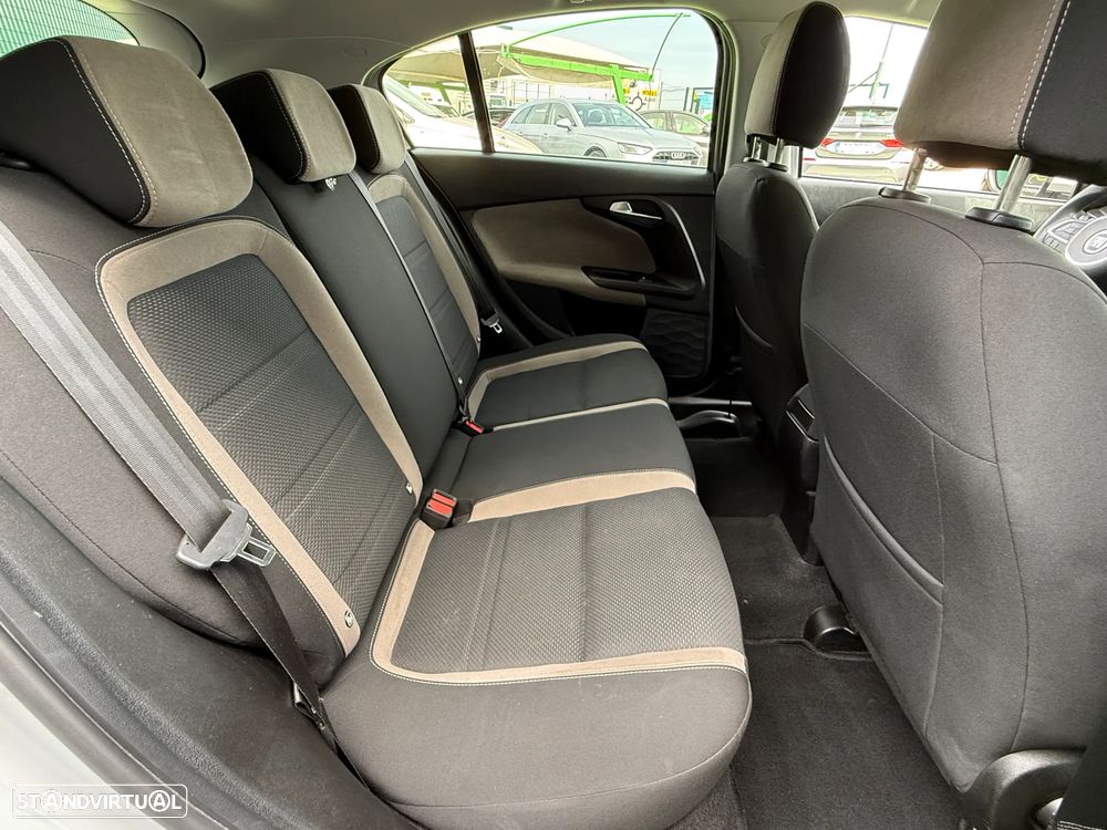 Fiat Tipo 1.3 M-Jet Lounge - 19