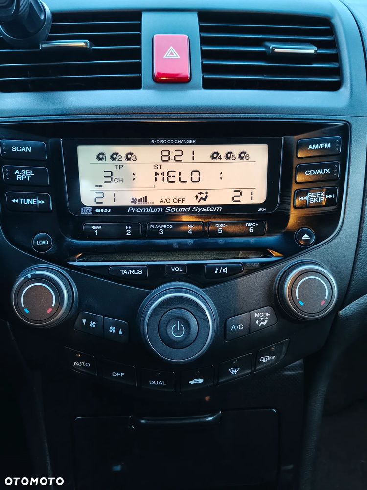 Honda Accord 2.0 Comfort - 28