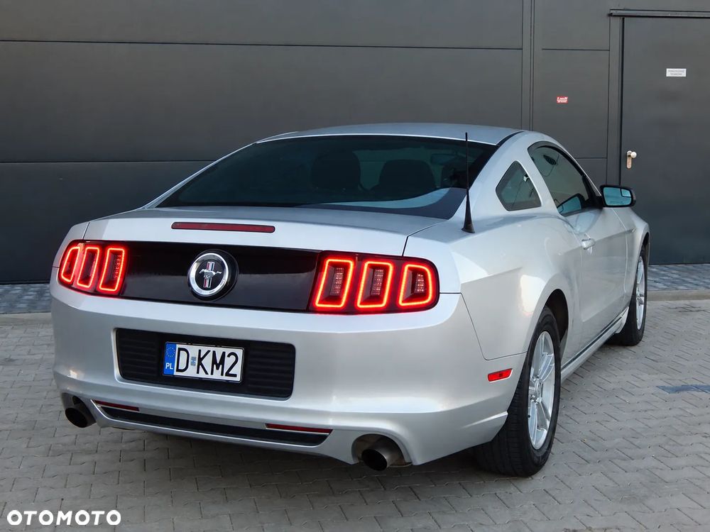 Ford Mustang - 8