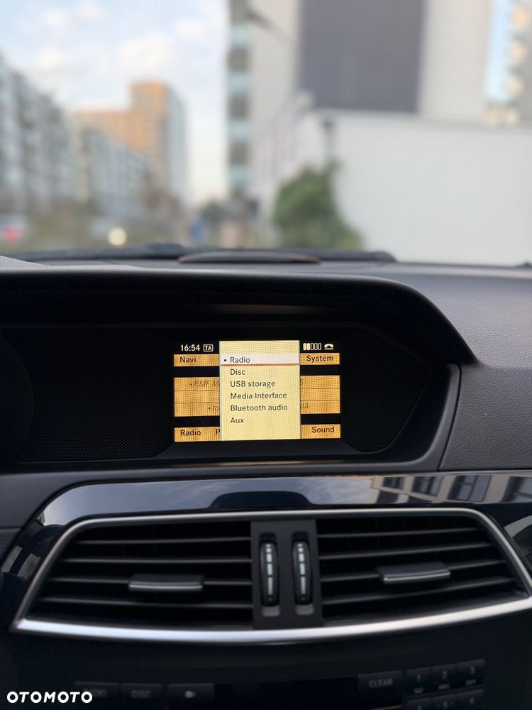 Mercedes-Benz Klasa C 200 (BlueEFFICIENCY) 7G-TRONIC - 21