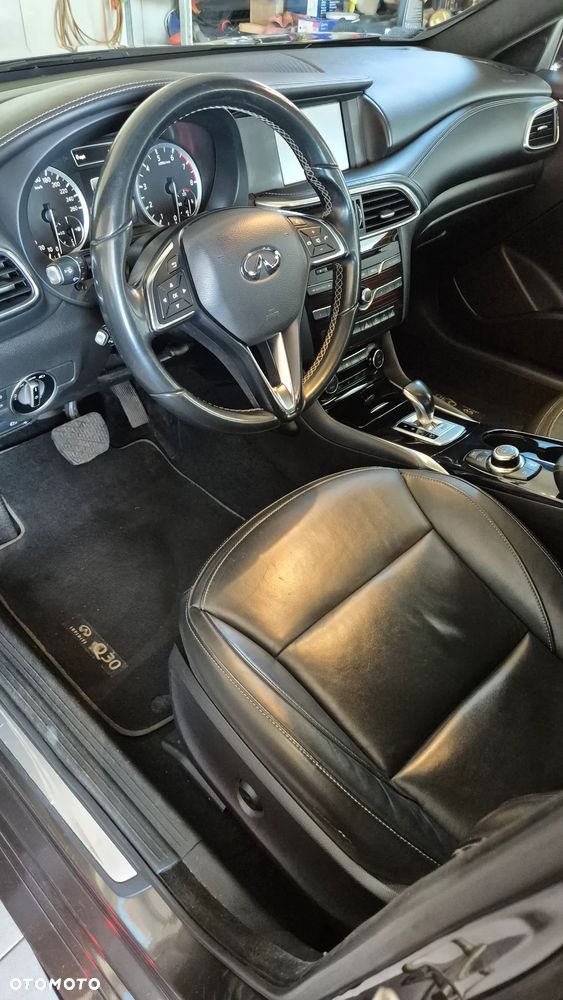 Infiniti Q30 1.6t Luxe Tech 7DCT - 10