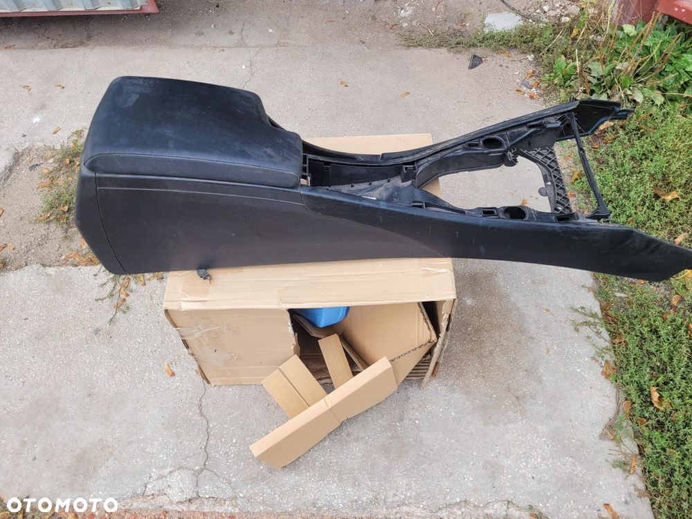 Podłokietnik tunel  bmw e90 - 3