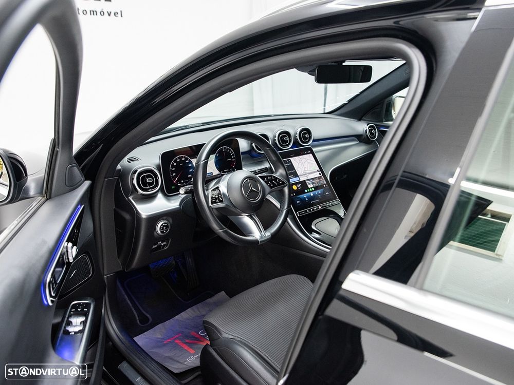 Mercedes-Benz C 300 e 9G-TRONIC Avantgarde Advanced — fotografia 18