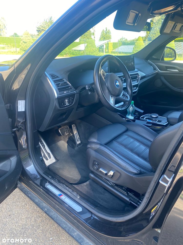 BMW iX3 - 5