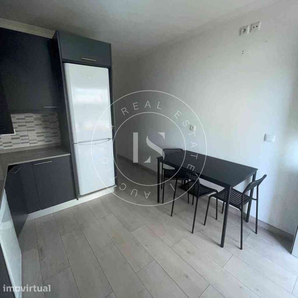 Apartamento T2 com Garagem e Arrumos | Urb. dos Altos | Cidade da Maia - Grande imagem: 4/38