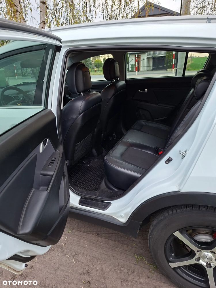 Kia Sportage 1.7 CRDI 2WD Attract - 22