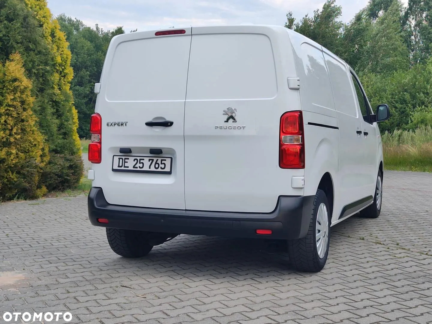 Peugeot Expert - 8