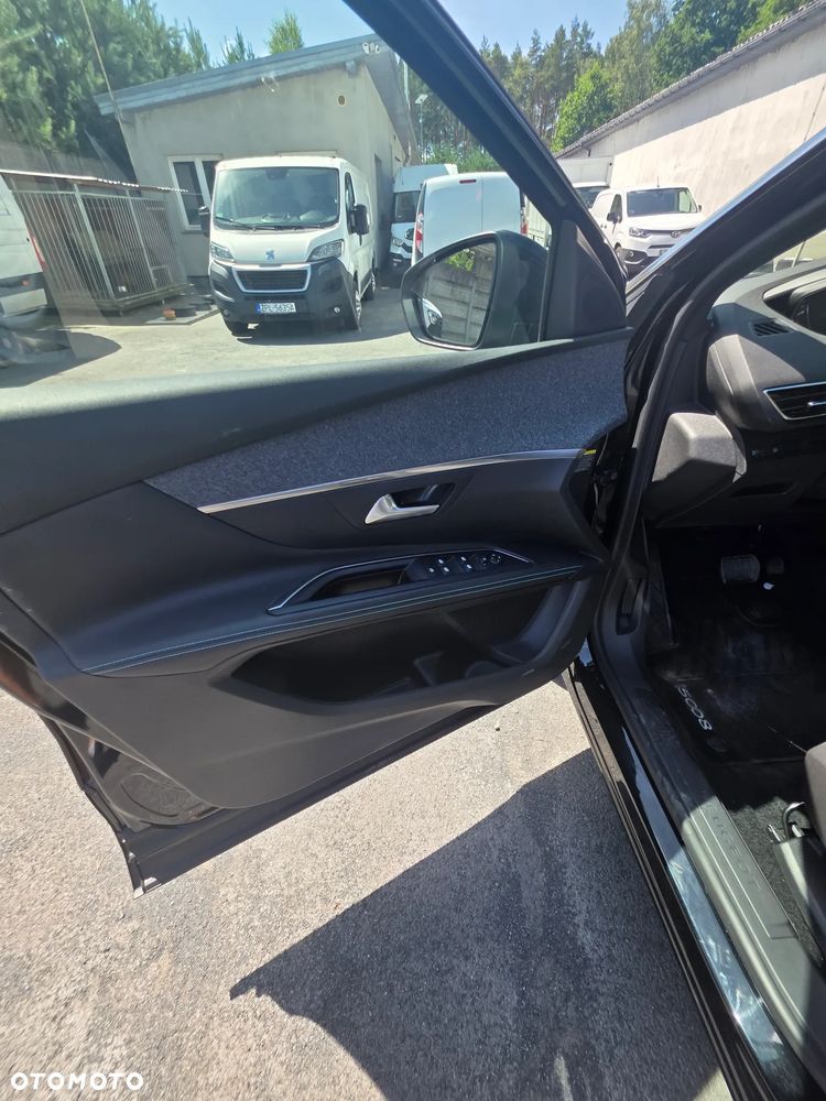 Peugeot 5008 - 16
