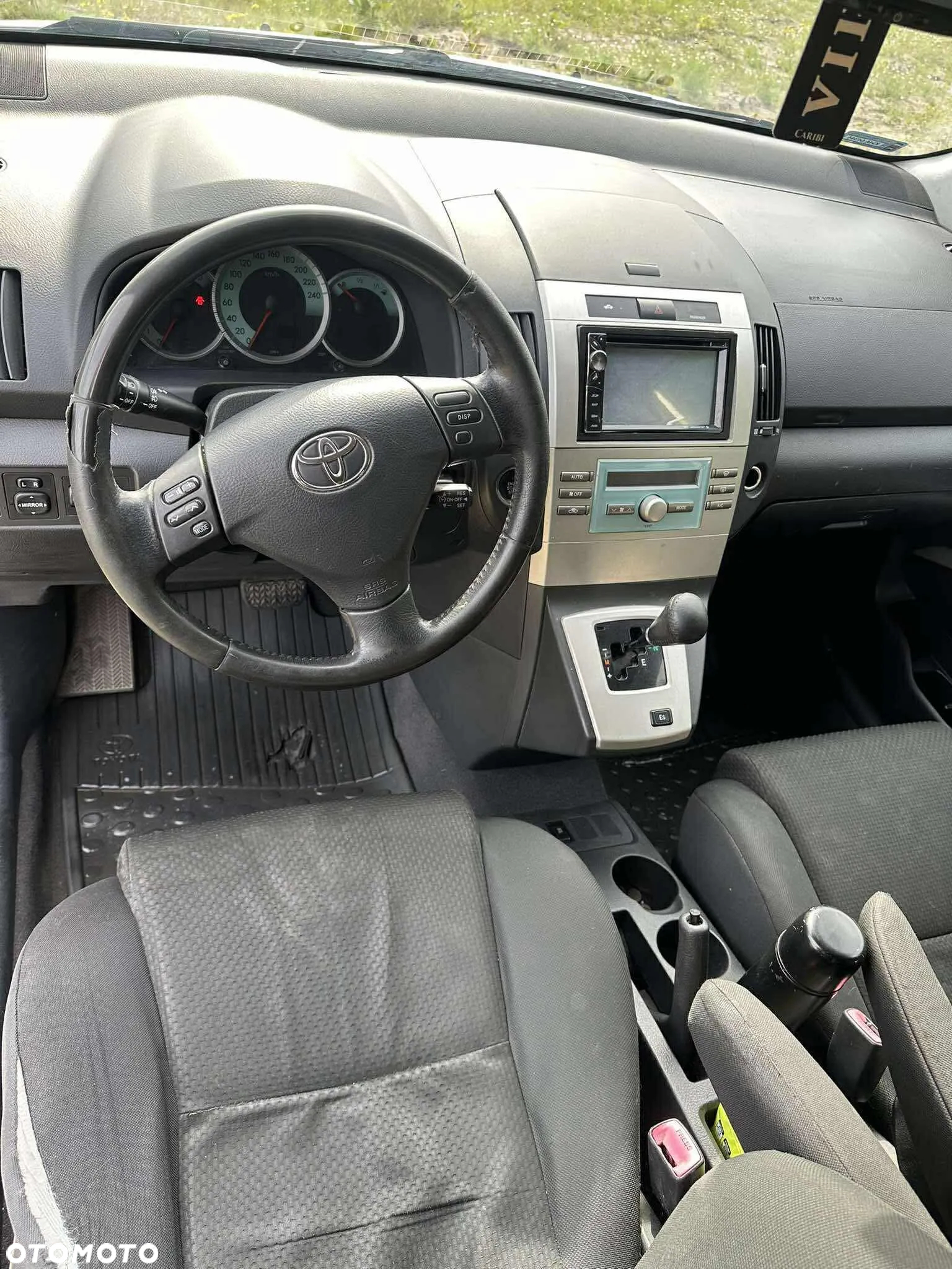 Toyota Corolla Verso 1.8 Sol + 7os MM - 14