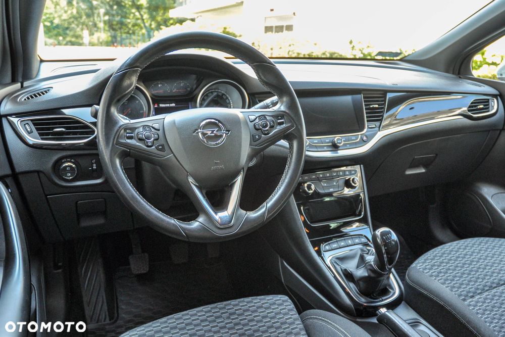 Opel Astra - 9