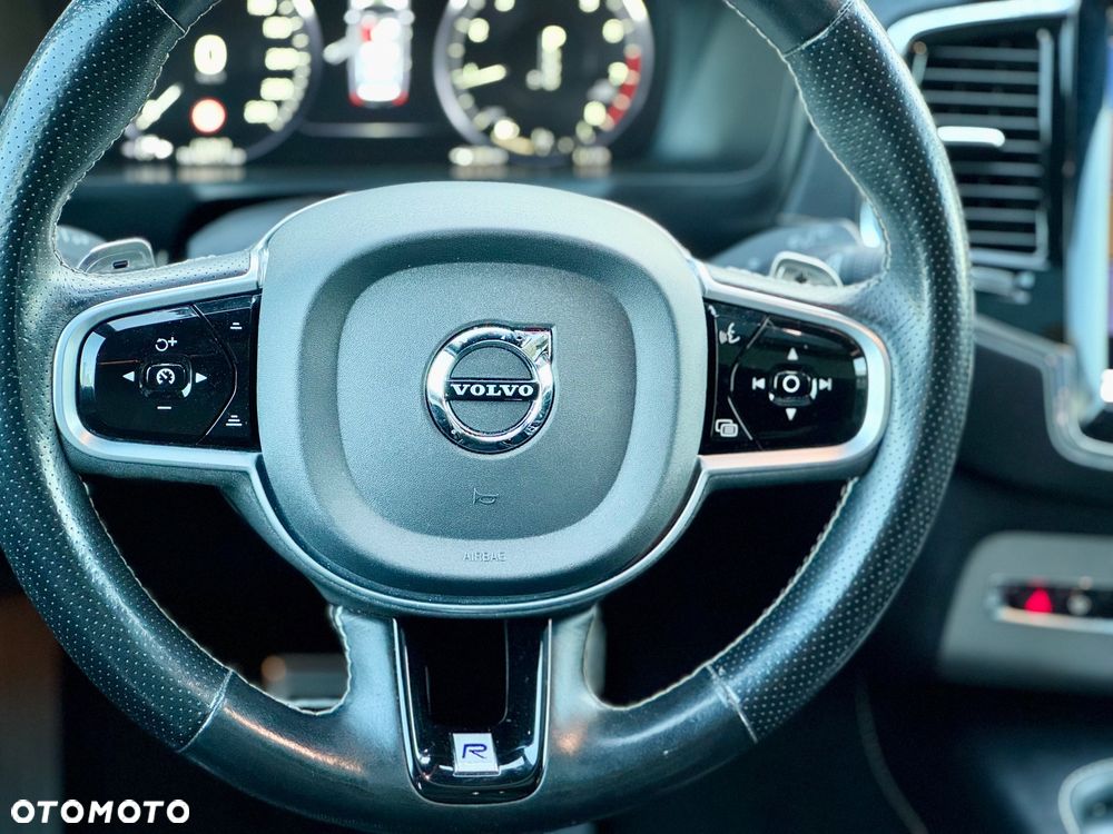 Volvo XC 90 T6 AWD R-Design - 28