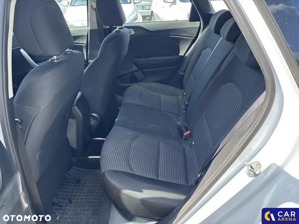 Kia Ceed - 18