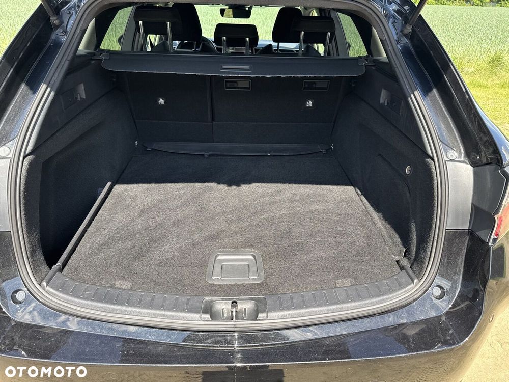 Toyota Corolla 2.0 Hybrid Comfort - 17