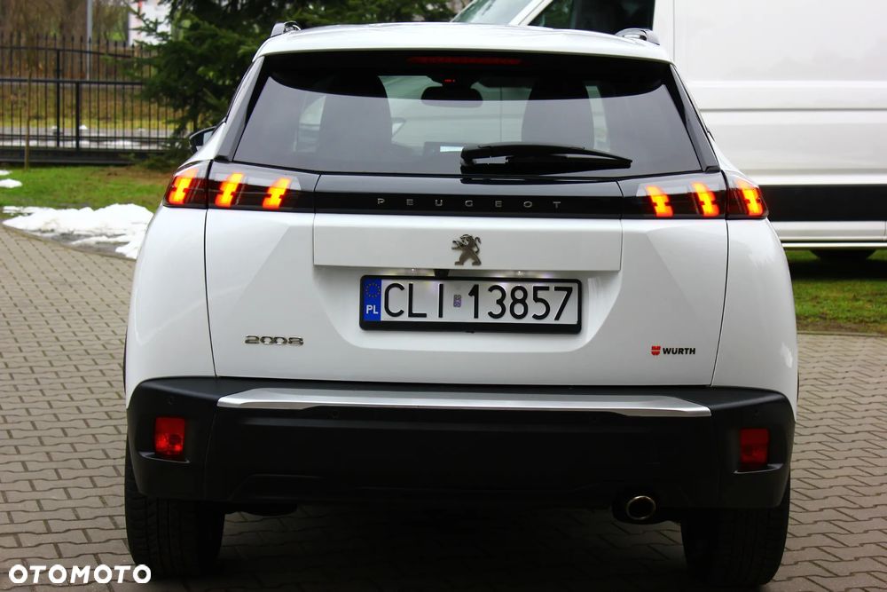 Peugeot 2008 BlueHDi 130 Allure S&S EAT8 - 19